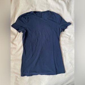 lululemon t shirt